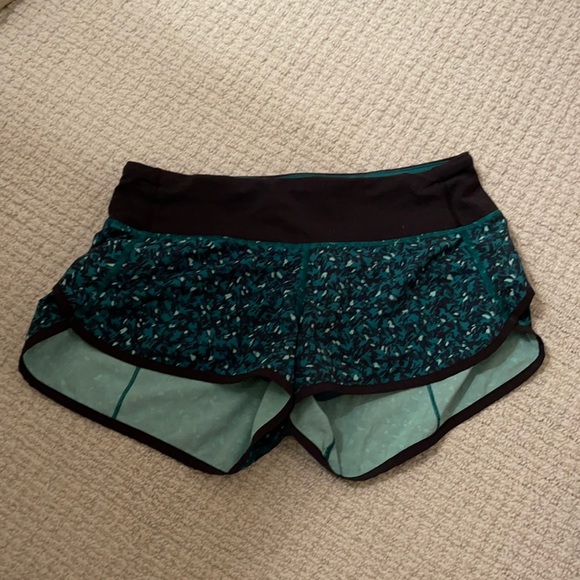 lululemon athletica Pants - Lulu speed up shorts!